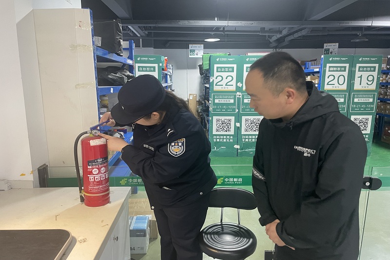 4.19快递店检查IMG_6837.jpg