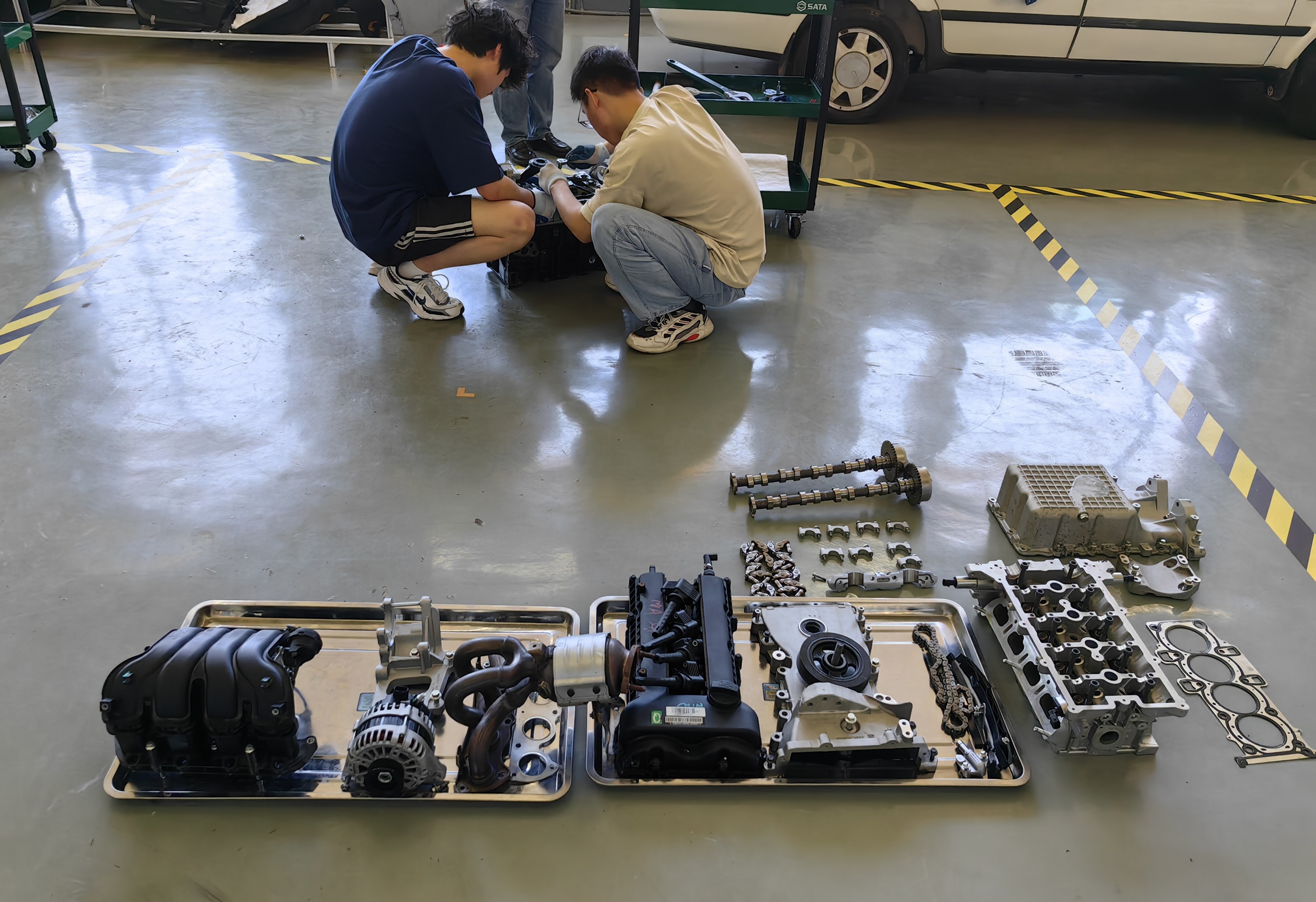 图片12-1.jpg 图片12-1.jpg