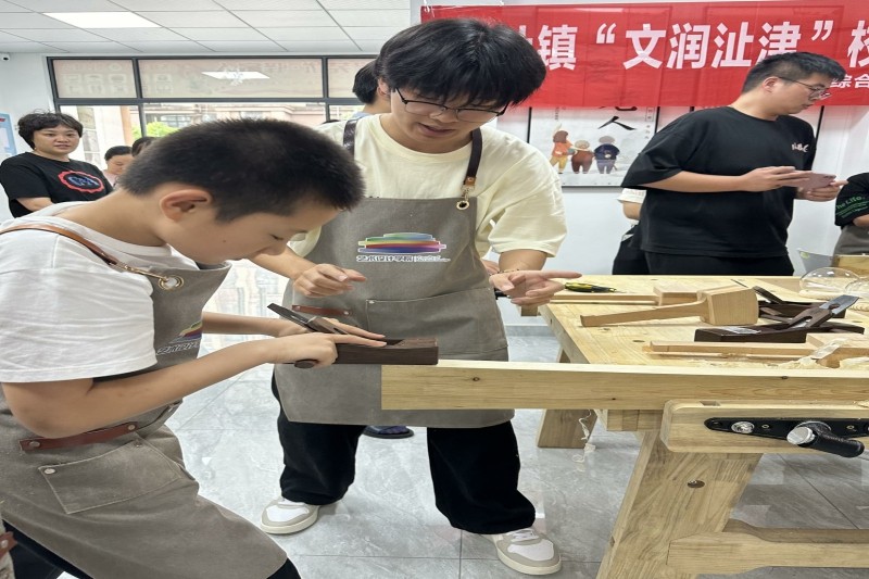 图片2.jpg 图片2.jpg