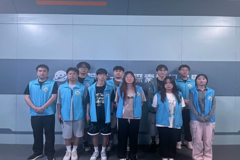 图为科普团成员们参观结束合照.jpg
