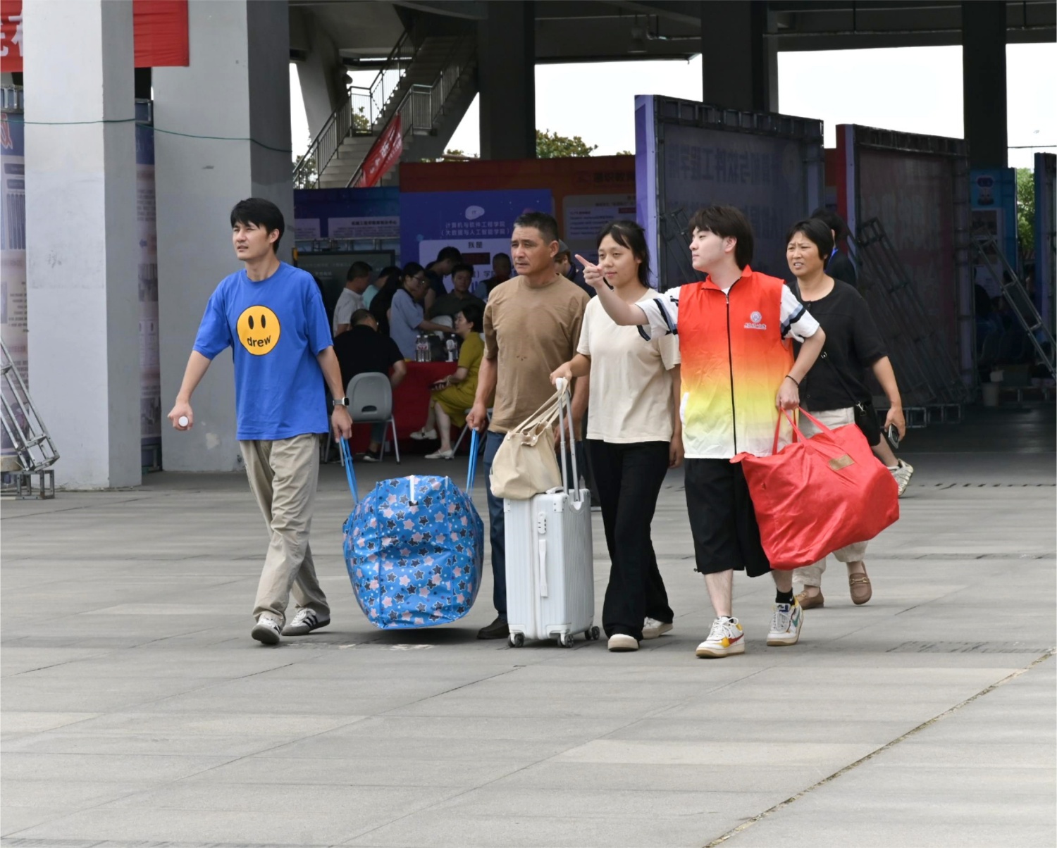 DSC_0731.JPG DSC_0731.JPG