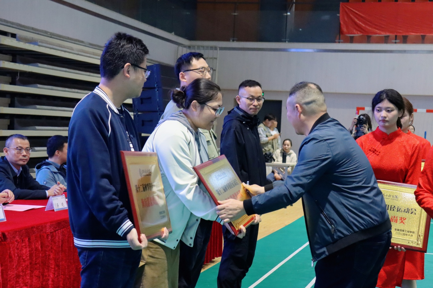 retouch_2024102616574856.jpg retouch_2024102616574856.jpg