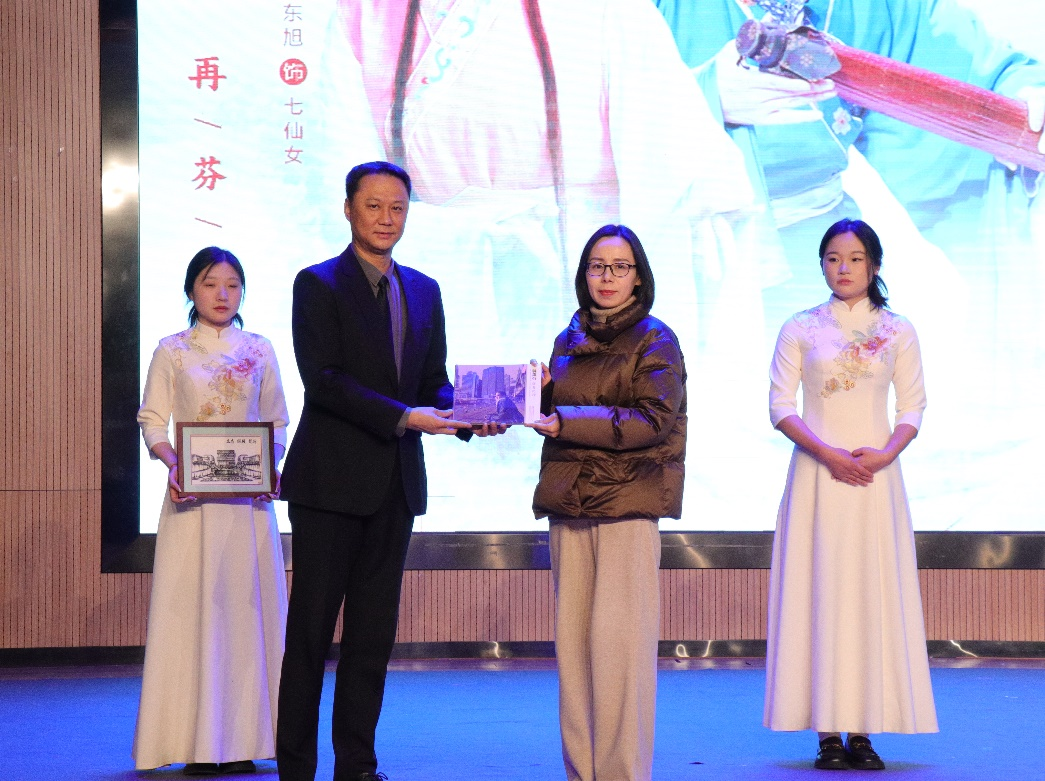 图片2.png 图片2.png