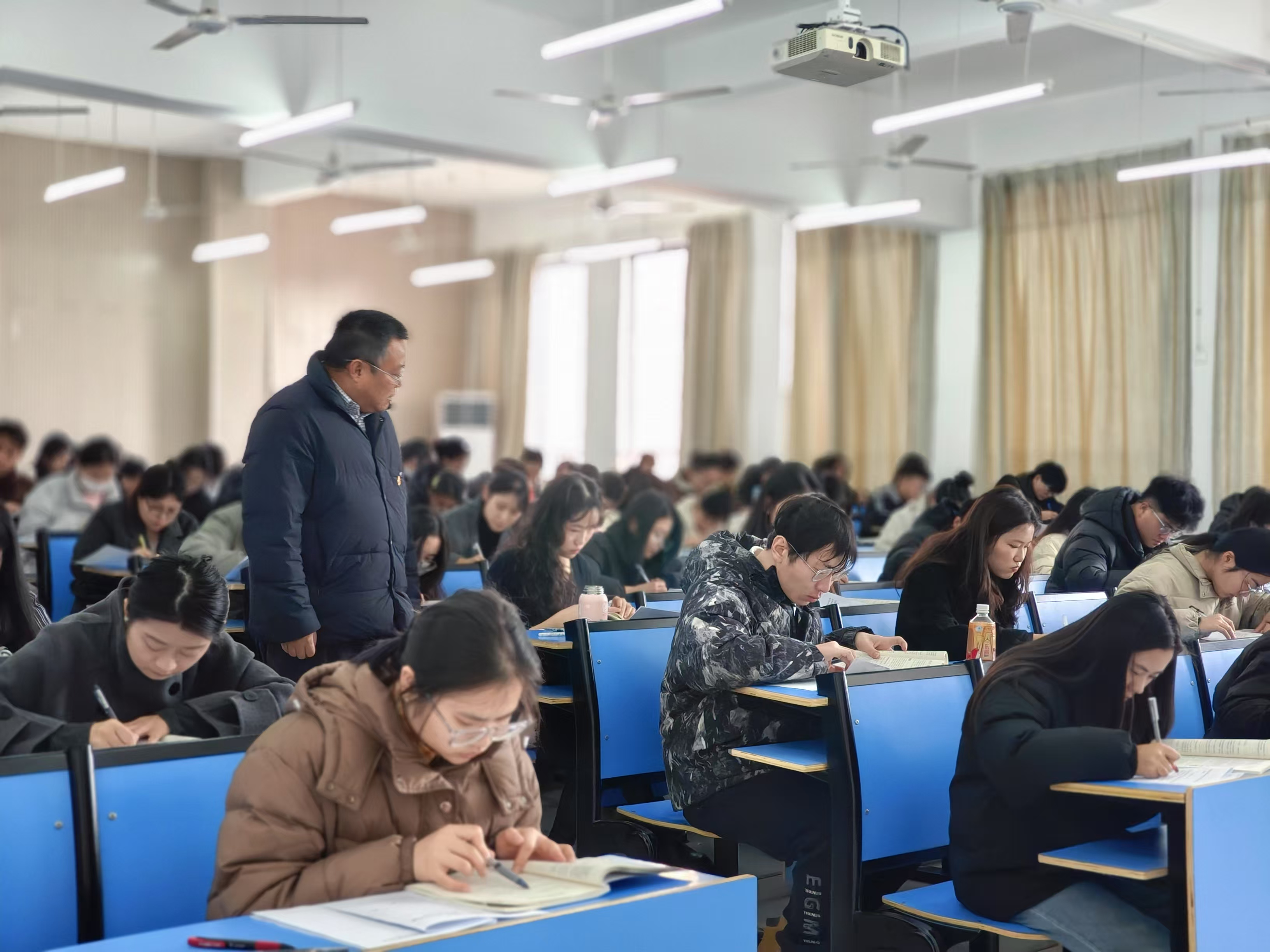 图片4.png 图片4.png