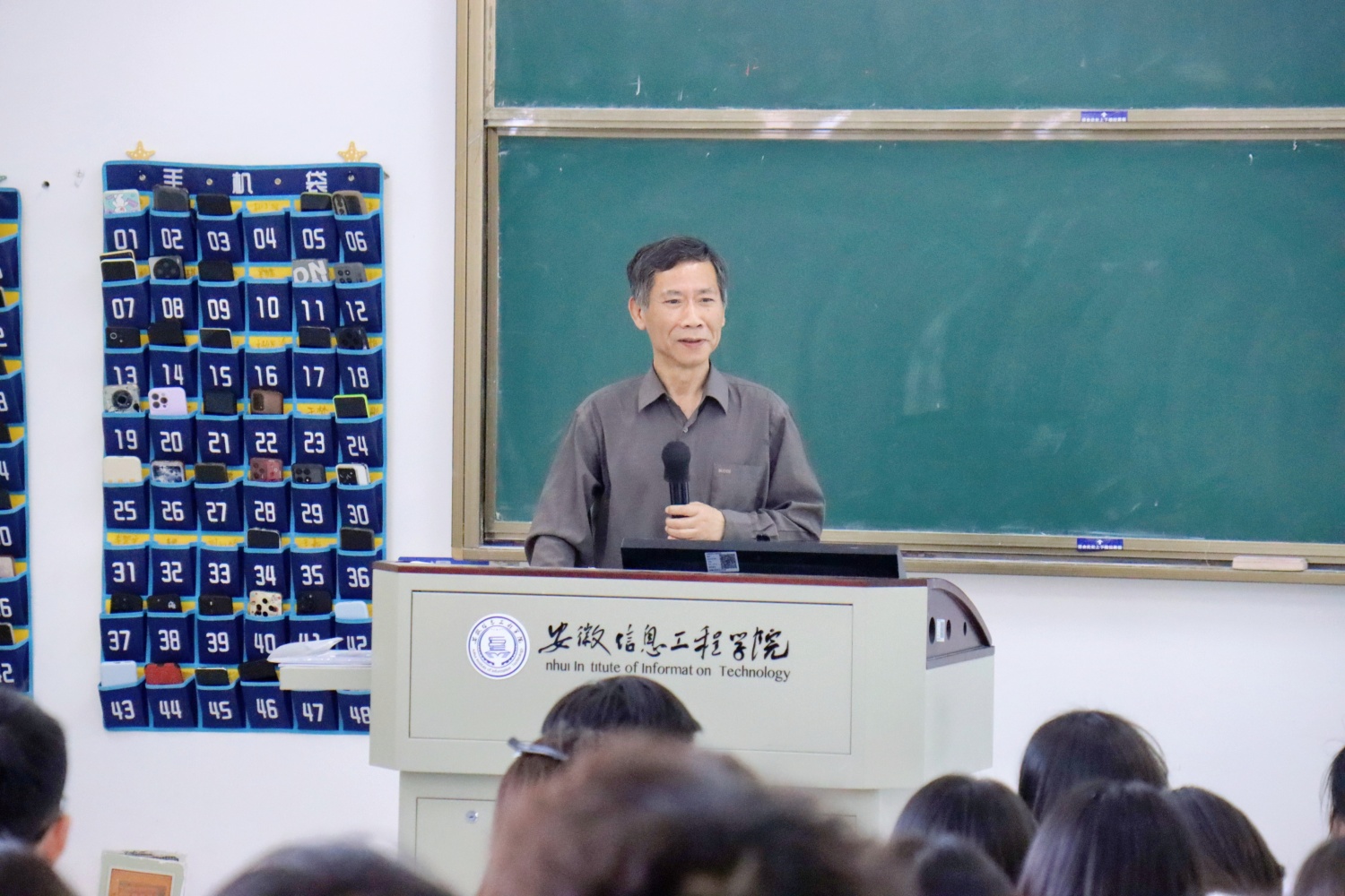 retouch_2025052809315474.jpg retouch_2025052809315474.jpg