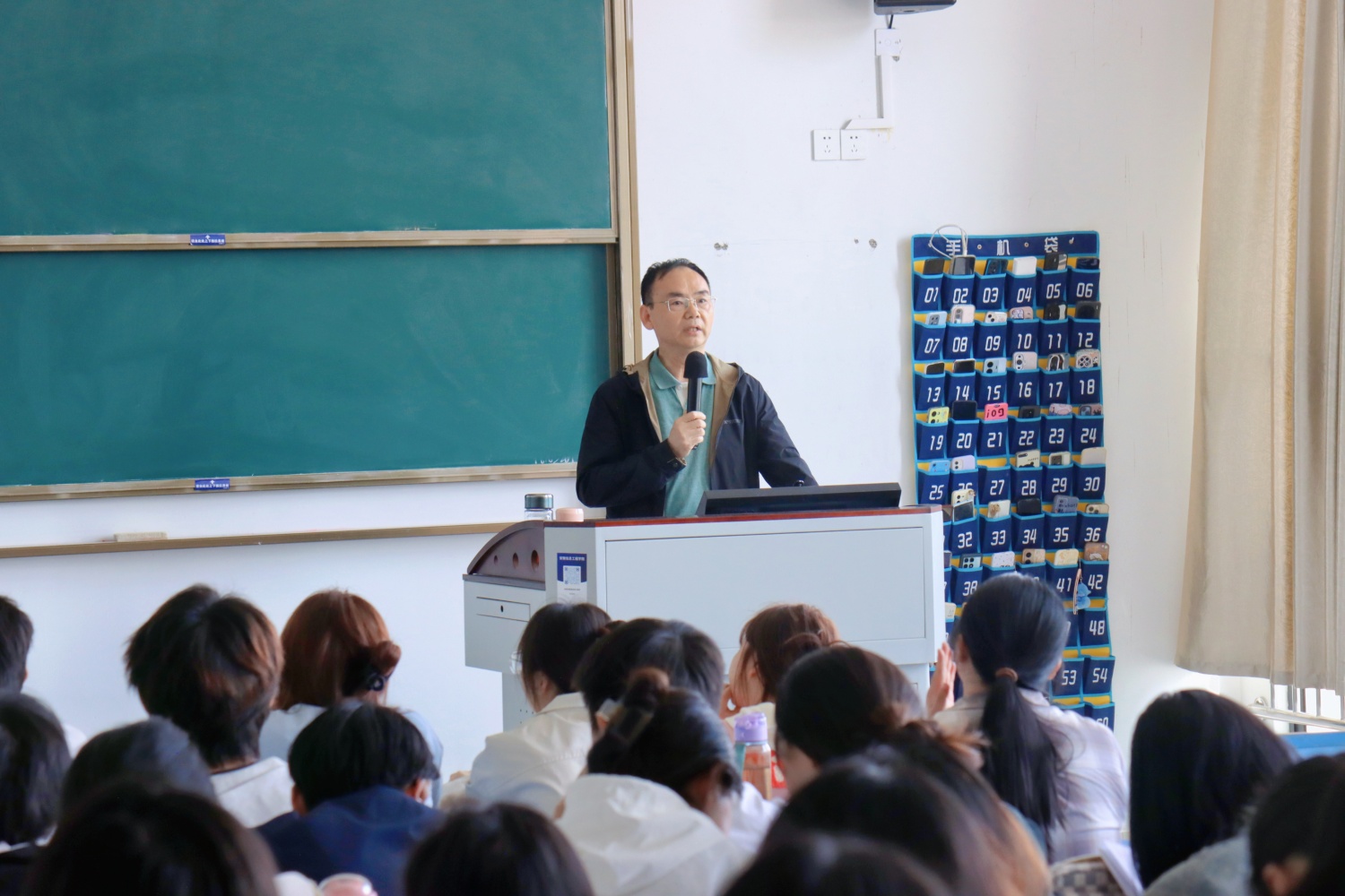 retouch_2025052809460798.jpg retouch_2025052809460798.jpg