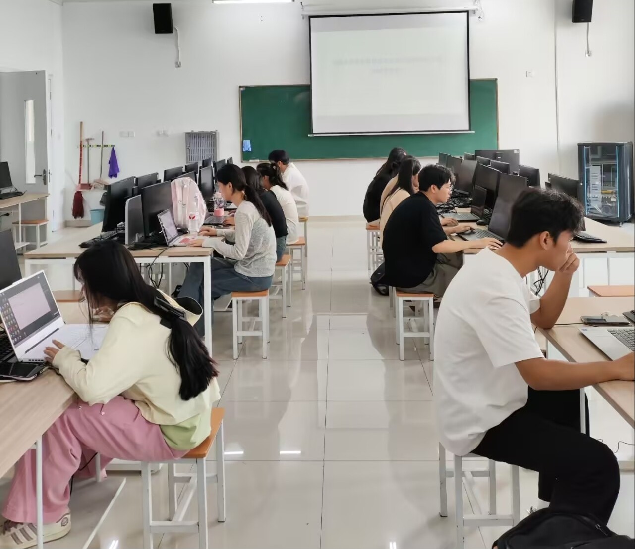 图片1.jpg 图片1.jpg